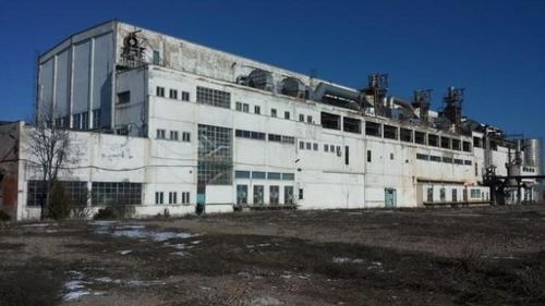 Frații Pavăl, care dețin Dedeman, vor să cumpere platforma industrială Letea, unde a funcționat una dintre cele mai mari fabrici de hârtie