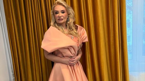 STENOGRAME (II) Cum se lăuda avocata Adriana Georgescu că poate influența conducerea țării, fără nicio legătură cu realitatea, și se folosea de numele lui Ciprian Ciucu ca să ceară bani: ”Eu sunt conectată și la mafie, și la miniștri” / A fost arestată 30 de zile după ce a fost prinsă în flagrant luând șpagă