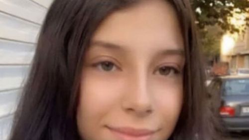 O elevă iraniană în vârstă de 16 ani a fost arestată luna trecută la domiciliul ei din orașul Karaj și ar putea fi condamnată la moarte