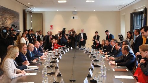 România, Polonia și Spania au ținut prima ședință a formatului diplomatic numit ”Valencia Trio”. Cele trei țări au obiective comune în UE și NATO, plus lărgirea Schengen și contracararea Rusiei