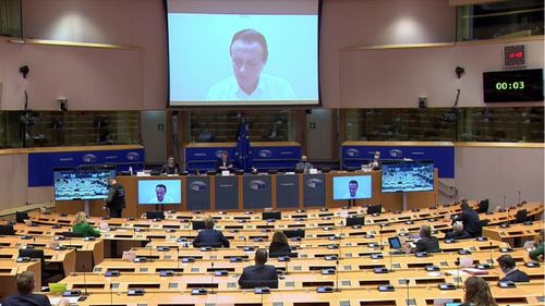 Directorul executiv AstraZeneca, sub tirul întrebărilor și criticilor în Parlamentul European: „Sunteți ca o bucată de săpun” / Oficial Pfizer: Avem nevoie de 100 de zile pentru un nou vaccin, plus perioada de aprobare