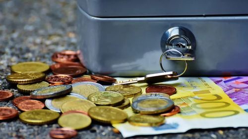 Ce poți cumpăra în Europa cu un euro?