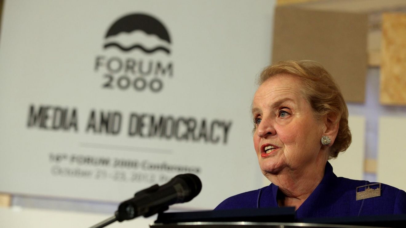 A murit Madeleine Albright, prima femeie secretar de stat al SUA