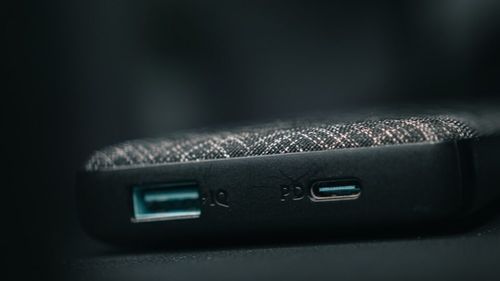 China interzice accesul în avioane cu baterii externe necertificate de autoritățile chineze