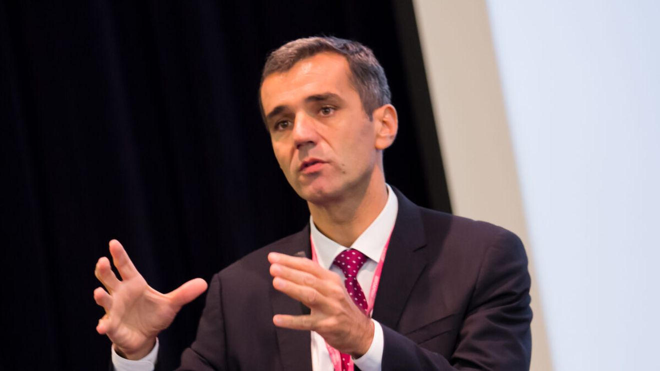 Cum decizi într-o economie în care nimic nu mai e previzibil?  Ilian Mihov, fostul Decan al INSEAD, vine în București la Impact SEE