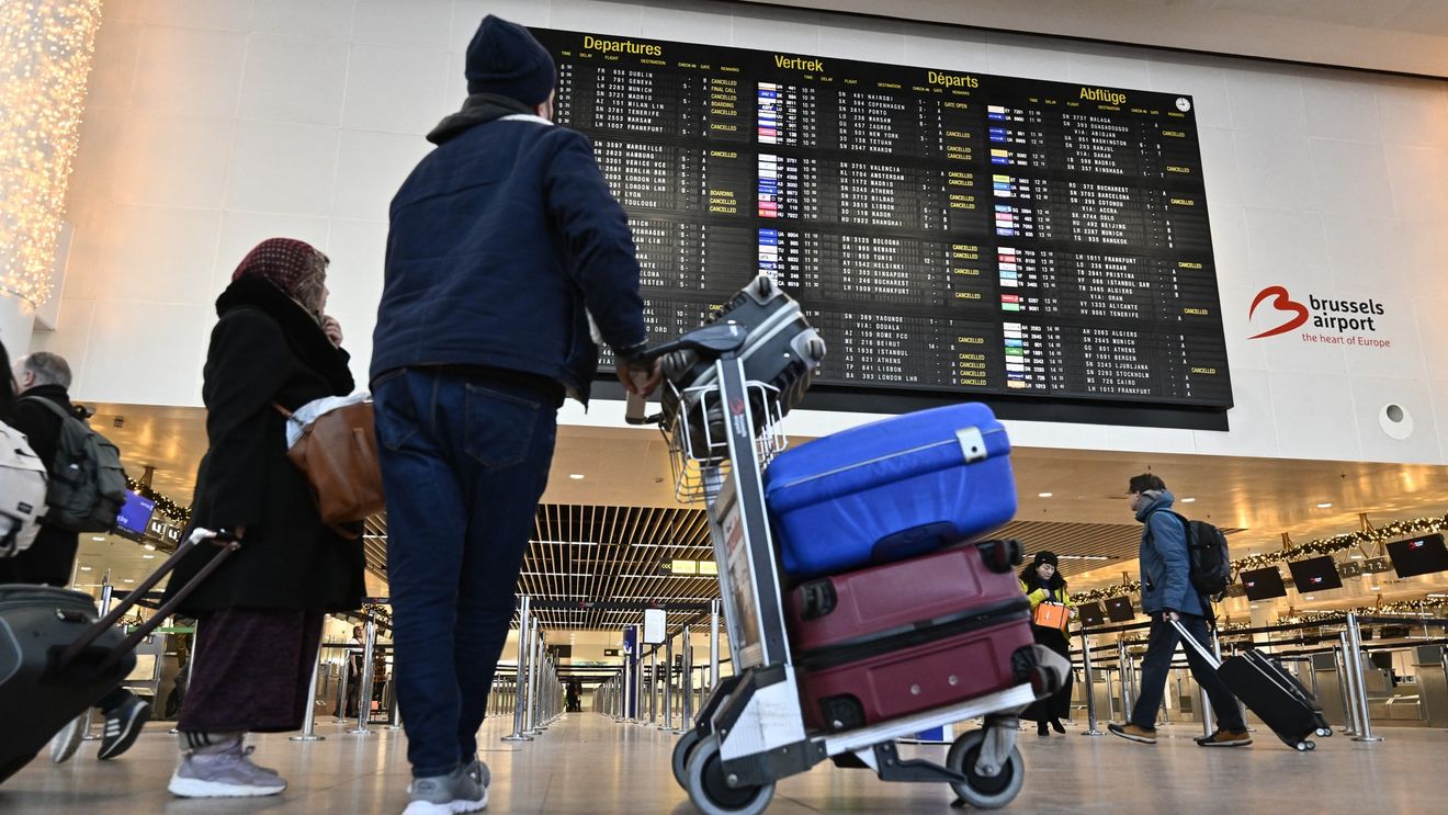 Aeroporturile din UE ar putea permite, în curând, cantități mai mari de lichide în bagajele de mână