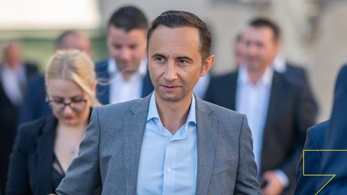 Chiar dacă s-a afișat cu premierul Cîțu, liderul PNL Timiș Alin Nica spune că nu s-a decis încă pe cine va susține pentru președinția PNL: „Noi nu ne pripim, nu ne hazardăm”