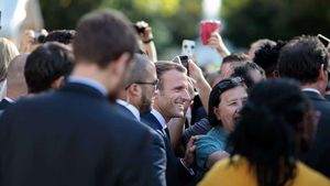 UPDATE. Macron se adresează francezilor, la capătul marii dezbateri despre problemele țării. Consilierii săi susțin că va anunța deschiderea unor "șantiere de acțiune" și "primele măsuri concrete"