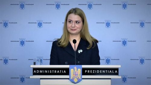 Consilierul prezidențial pe educație: Legea care reduce din pix numărul de ore va fi trimisă la reexaminare în Parlament. Ar urma un val de concedieri