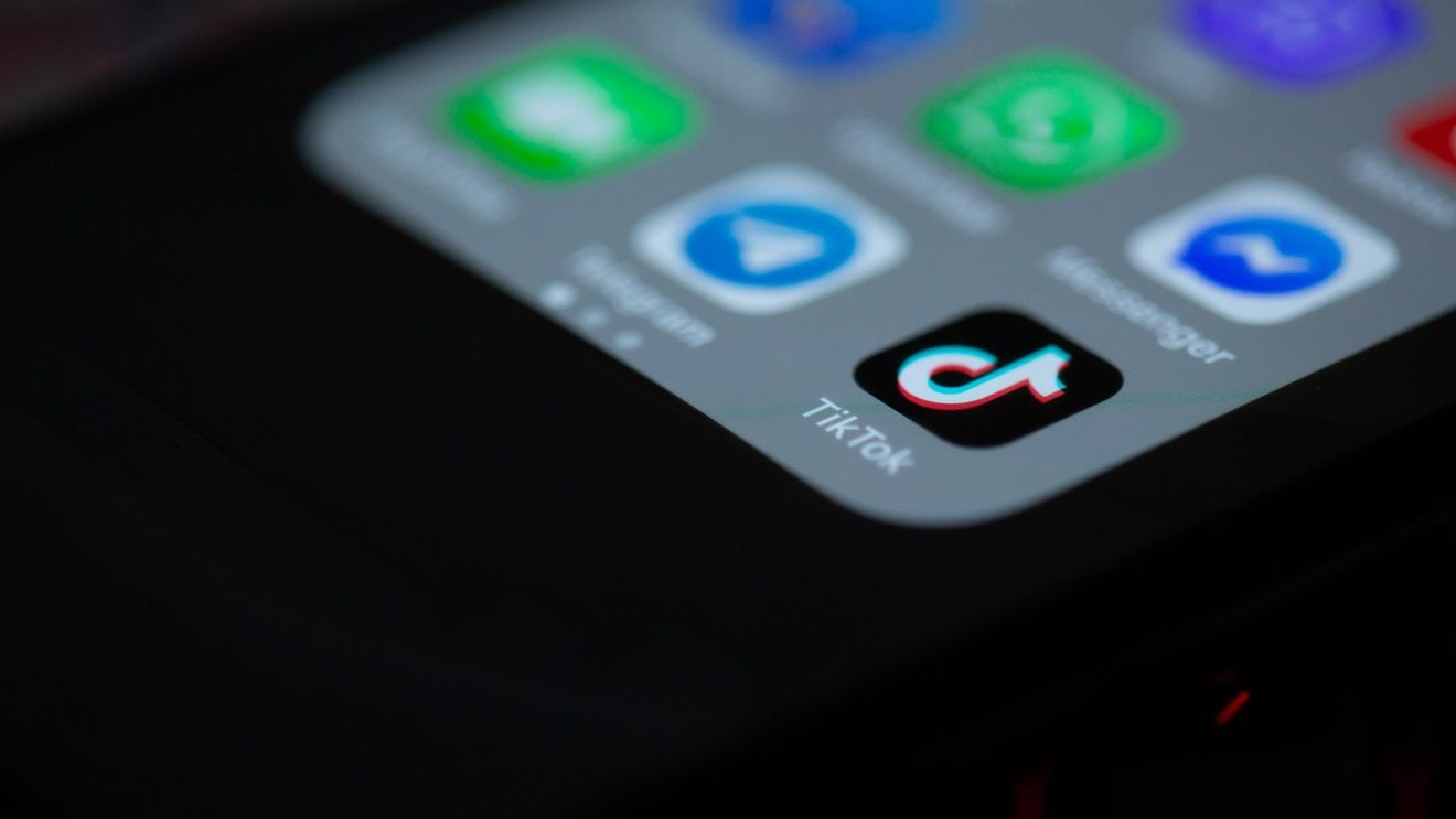 TikTok începe să șteargă dezinformările legate de schimbările climatice