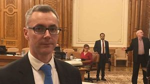 Adevărul: Deputatul USR Stelian Ion, blocat pe grupul intern de discuțiii al partidului, după ce l-a criticat pe Vlad Voiculescu de la PLUS