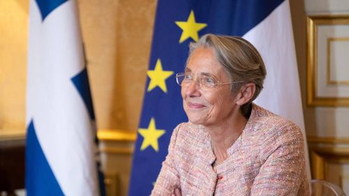 Premierul Franței a anunțat că va crea un post de ambasador pentru drepturile LGBT+ și va constitui un fond de 3 milioane de euro pentru centre de primire