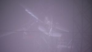 VIDEO Un avion de mici dimensiuni s-a prăbuşit peste linii electrice, în apropriere Washington / Accidentul a provocat întreruperi masive de curent electric / În avion s-ar afla două persoane, însă în viață