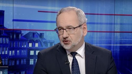 Fostul ministru polonez al sănătăţii a fost bătut în plină stradă din cauza politicilor sale din pandemia de COVID