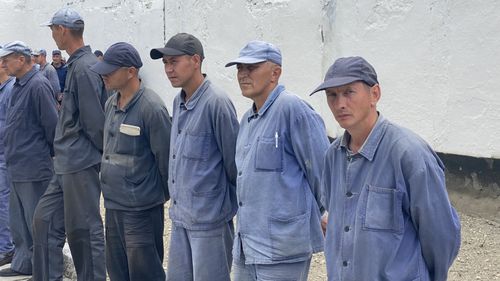 Doi prizonieri chinezi în Ucraina explică într-o conferinţă de presă cum au ajuns în armata rusă: ”Odată ajuns acolo, nu mai există cale de ieşire. Este o capcană”