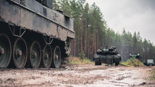 Trupele NATO desfășoară exerciții militare în coridorul Suwalki din Polonia