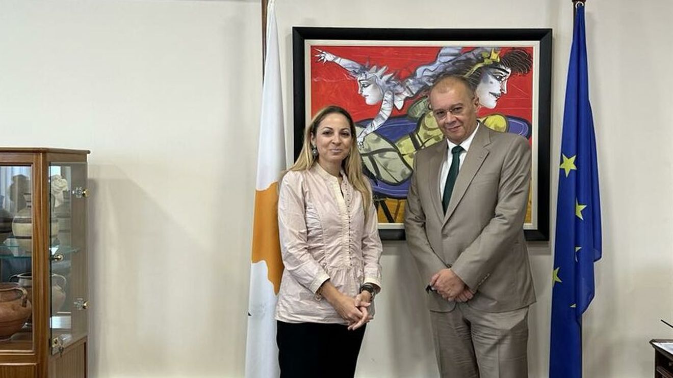 Ambasadorul României în Cipru, Dan Mihalache, afirmă că a abordat subiectul extrădării cetăţeanului israelian Beny Steinmetz, cu ministrul cipriot al Justiției, Anna Koukkides Procopiou