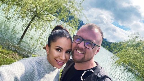 Doctoriță suedeză stabilită în România: "Alegeți campingurile, luați o rulotă și nu vă înghesuiți, rămâneți sănătoși. Nu mai plecați în Grecia, aveți o țară nemaipomenită. Am făcut asta recent și vă spun că la voi e senzațional!"