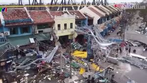 Cel puţin 9 decese, 5 persoane dispărute în urma inundaţiilor din centrul Vietnamului / Ploile torenţiale vor continua în următoarele două zile
