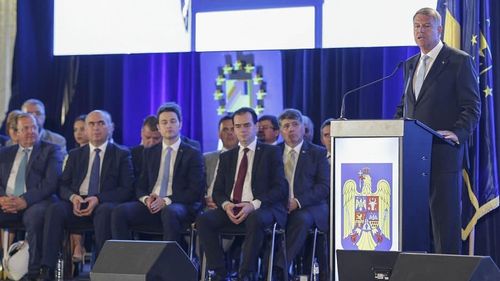 SURSE Liderii PNL se întâlnesc vineri cu președintele Iohannis la Hilton Sibiu pentru a discuta despre președinția UE și anul electoral 2019