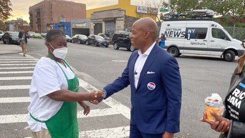 Departamentul de Justiţie al SUA cere procurorilor să renunţe la cazul de corupţie al primarului din New York