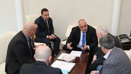 Poliția catalană investighează infracțiuni de spălarea banilor care îl au în centrul atenției pe Boiko Borisov/ Legăturile premierului bulgar cu un top model și doi directori Lukoil