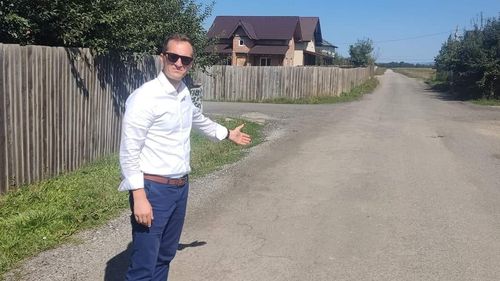 Orașul Râşnov rămâne fără apă: reţeaua din oraş este într-o stare precară, iar captările de apă au devenit insuficiente / Primar: Au trecut 60 de ani, captarea a rămas aceeaşi, dar oraşul a crescut. Luăm în calcul să reducem debitul de apă în timpul nopţii„