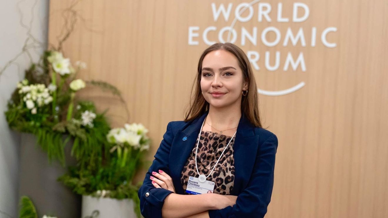 Cum este să participi la 27 de ani la forumuri cu lideri globali, precum Davos și Alpbach/ Roxana Chirițoiu: „trebuie să demonstrezi că ai ceva de spus, că ești pasionat”/ Scopul participării: să fie ambasador al tinerilor români
