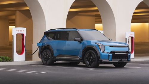 Electricele Kia vor putea încărca la stațiile Tesla din 2025