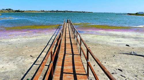 FOTO Premieră în ultimii 50 de ani: Nivelul lacului Techirghiol a scăzut cu un metru din cauza secetei prelungite
