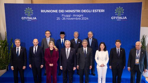 Ucraina, invitată de Canada la reuniunea miniştrilor de finanţe din G7