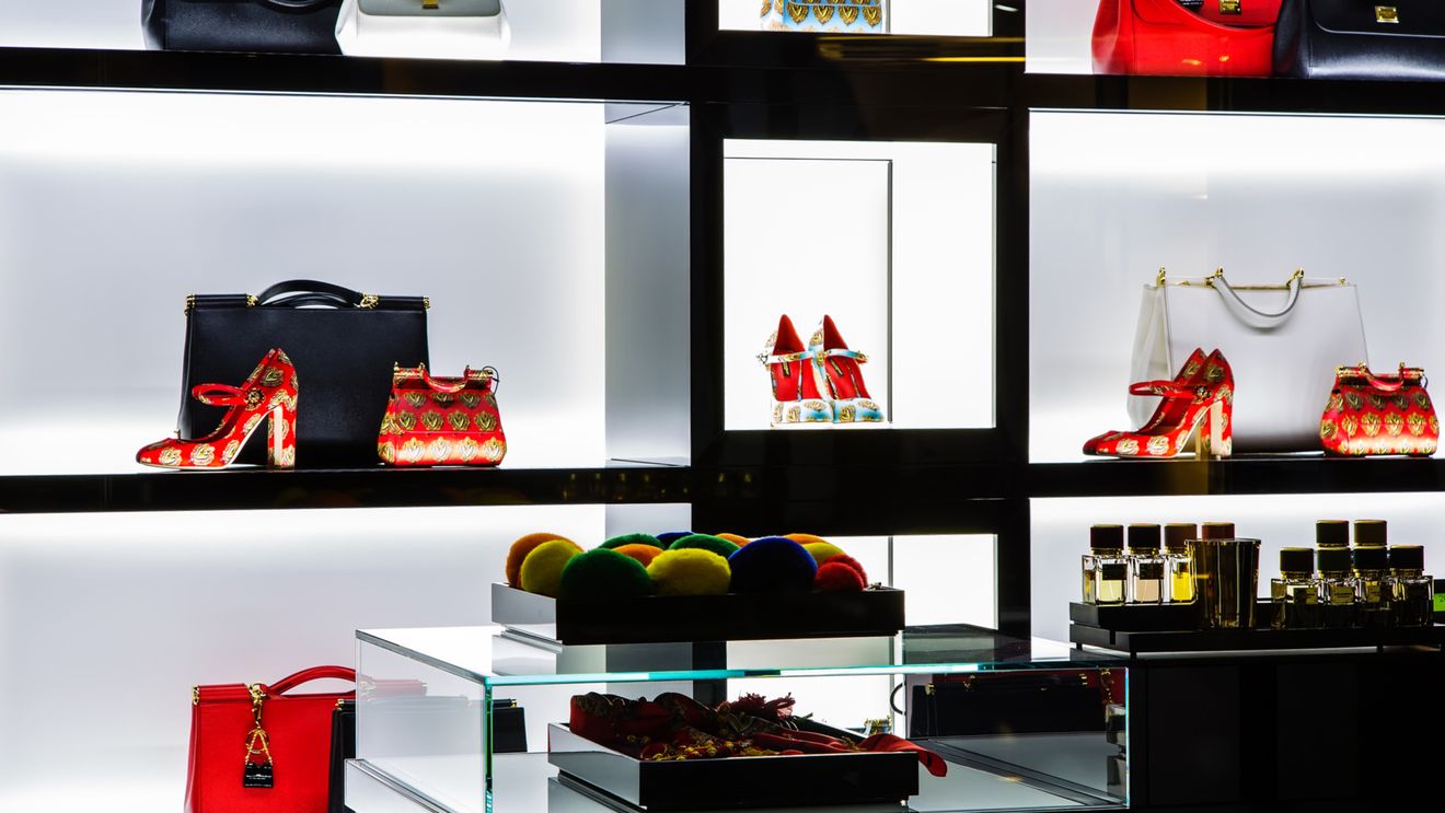 Cât vor costa gențile Hermès Birkin, Chanel Flap și Fendi Baguette după impunerea tarifelor vamale ale lui Trump asupra importurilor europene?