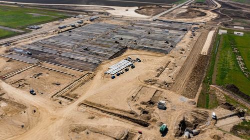 Comisia Europeană investighează un ajutor de stat dat de Ungaria pentru o fabrică auto