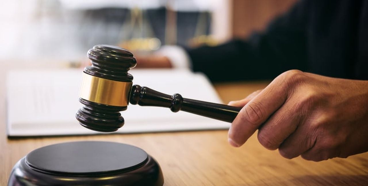 BREAKING Proiectul legii privind pensiile magistraților a fost pus în transparență decizională: pensie de maximum 70% din ultimul salariu net, perioadă de tranziție de 15 ani / Guvernul cere CSM să dea aviz cu celeritate