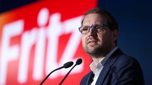 Dominic Fritz, președintele USR, are examen în această săptămână pentru obținerea cetățeniei române. ”Sunt și întrebări de istorie: cine a fost Decebal, cine a fost Burebista”