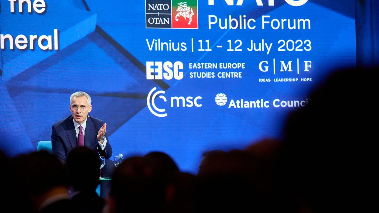 Aliații NATO au decis să furnizeze mai multe sisteme de apărăre antiaeriană Ucrainei, anunță Stoltenberg