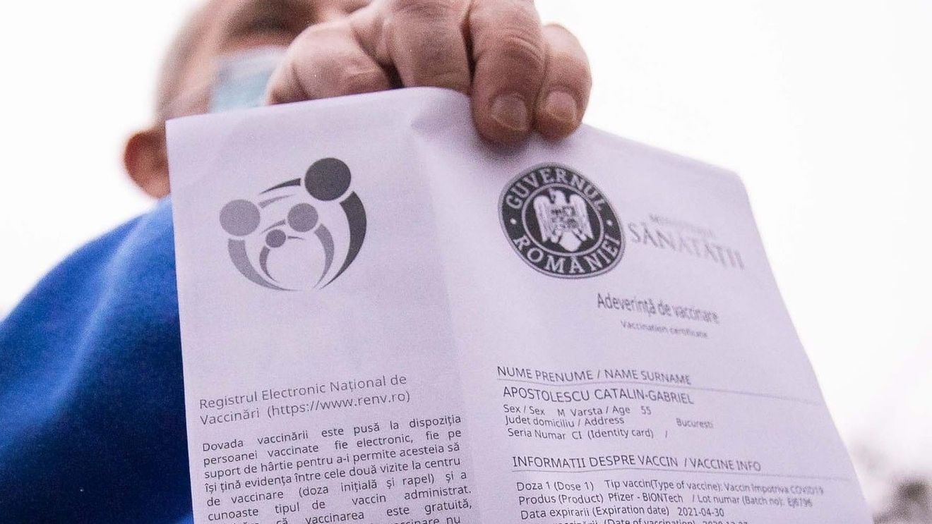 UPDATE Cinci rețineri în dosarul DNA privind falsificarea de certificate de vaccinare anti-COVID din Bihor și Satu Mare/ SURSE Peste 2.000 de documente ar fi fost falsificate la centrul de vaccinare de la Vama Petea
