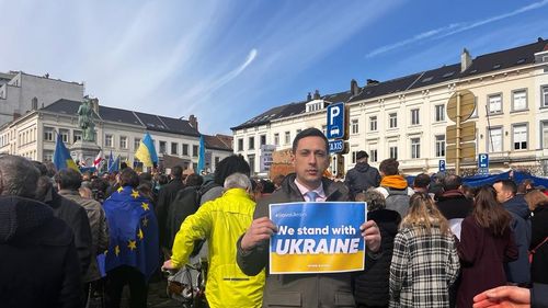 INTERVIU Europarlamentarul Vlad Gheorghe, inițiatorul grupului de Facebook „Uniți pentru Ucraina”, cu peste 260.000 de membri, care a ajutat până în prezent zeci de mii de refugiați ucraineni: Toată lumea primește răspuns aproape instantaneu