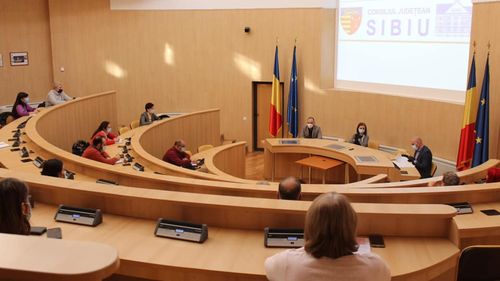 Șefa Consiliului Județean Sibiu anunță că a anulat programările la vaccinare pentru angajații CJ Sibiu care au sărit rândul: O regretabilă eroare