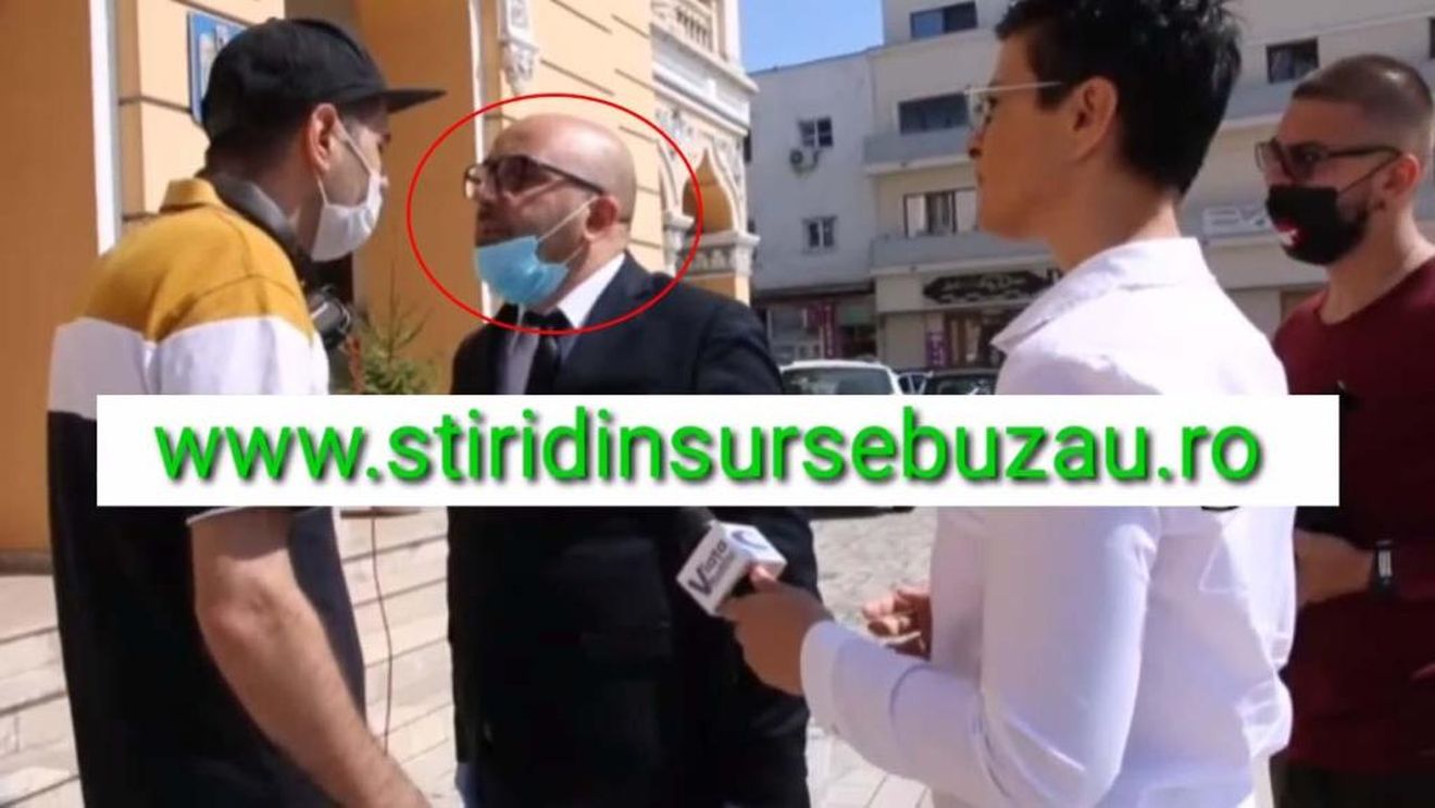 VIDEO Un consilier local din Buzău a lovit un ziarist peste față cu un dosar pentru un articol care nu i-a convenit