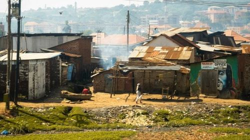 Un copil a murit de Ebola în Uganda, amplificând temerile privind supravegherea epidemiei