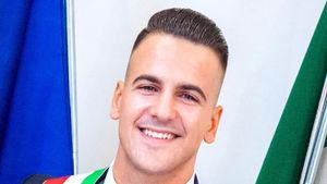 Românii din Italia ar putea deveni minoritate națională, a transmis Claudiu Stănăşel, vicepreședinte în cadrul Consiliului Local al orașului italian Prato