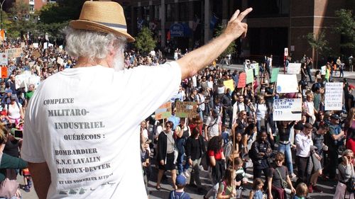 Recomandarea Parlamentului European către statele membre: Să se abțină de la restricționarea nejustificată a libertății de întrunire sau interzicerea demonstrațiilor pentru a adopta măsuri controversate