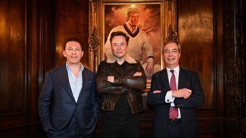 Elon Musk transmite că Farage ar trebui să demisioneze din funcţia de lider al partidului de extremă dreapta Reform UK, la câteva săptămâni după întâlnirea acestora în SUA