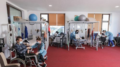 Spitalul Sfântul Sava oferă 6 locuri pentru îngrijirea și recuperarea medicală a 6 victime ale războiului din Ucraina (P)