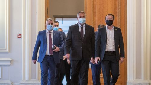 Programul de guvernare şi lista miniştrilor din Cabinetul Ciucă, depuse la Parlament