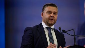 BREAKING Ciprian Ciucu (PNL) anunță că îl sună în această seară pe Cătălin Drulă (USR): „Să vedem dacă acum, în al 12-lea ceas, putem găsi o soluție” / „Vă imaginați ce ar însemna să intre Bucureștiul pe mâna Ancăi Alexandrescu?”