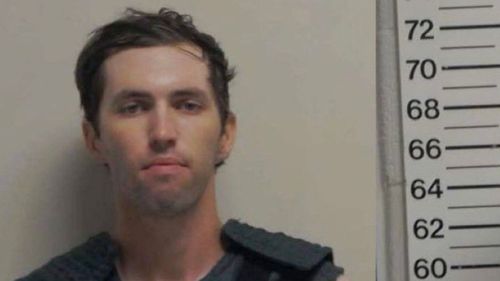 Suspectul în asasinarea lui Charlie Kirk urmează să fie judecat în civil şi nu în uniformă de deţinut, pentru a i se respecta dreptul la prezumţia de nevinovăţie, a stabilit magistratul care judecă cazul