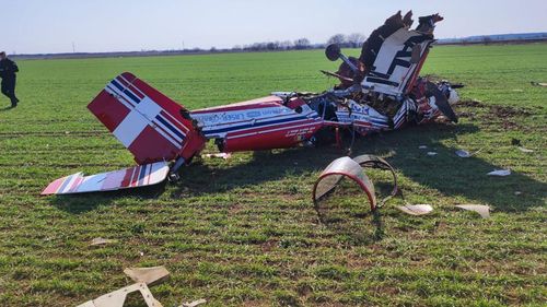 UPDATE VIDEO Procurorii PCA Ploiești au deschis o anchetă în urma prăbușirii avionului din Prahova/ Pilotul mort este Dan Ștefănescu, membru ”Iacării Acrobați” (surse)