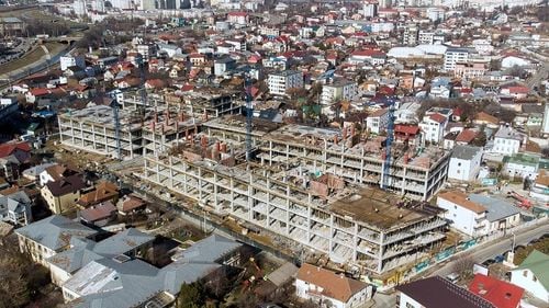 Furnizorul din industria automotive Hella va deschide primul său centru de proiectare și dezvoltare în Iași anul viitor